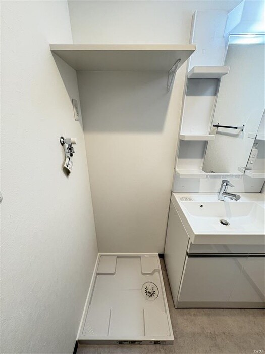 物件内観写真14　(洗濯機置場)