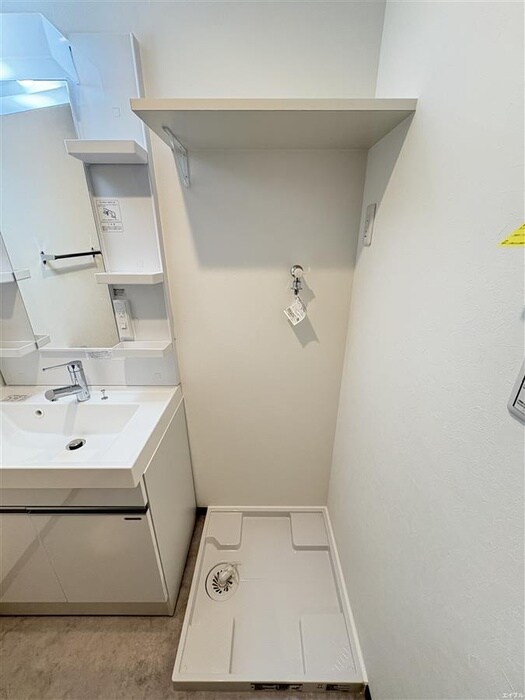 物件内観写真14　(洗濯機置場)