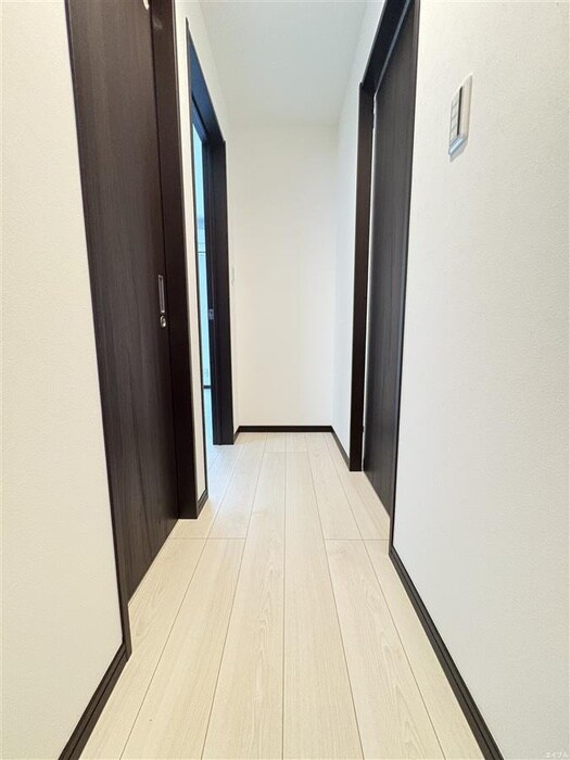 物件内観写真18　(廊下)