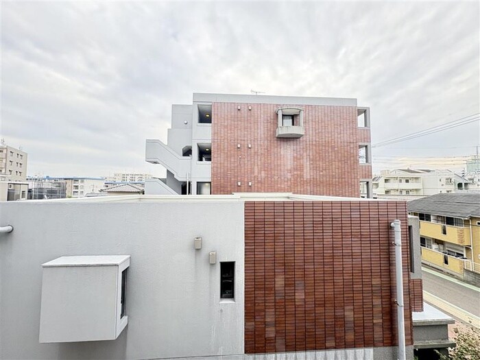 物件内観写真22　(室内からの展望)