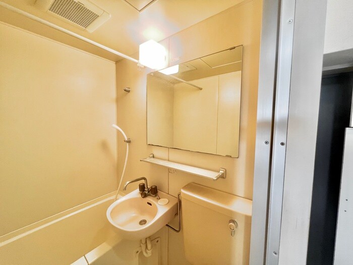 物件内観写真7　(洗面)