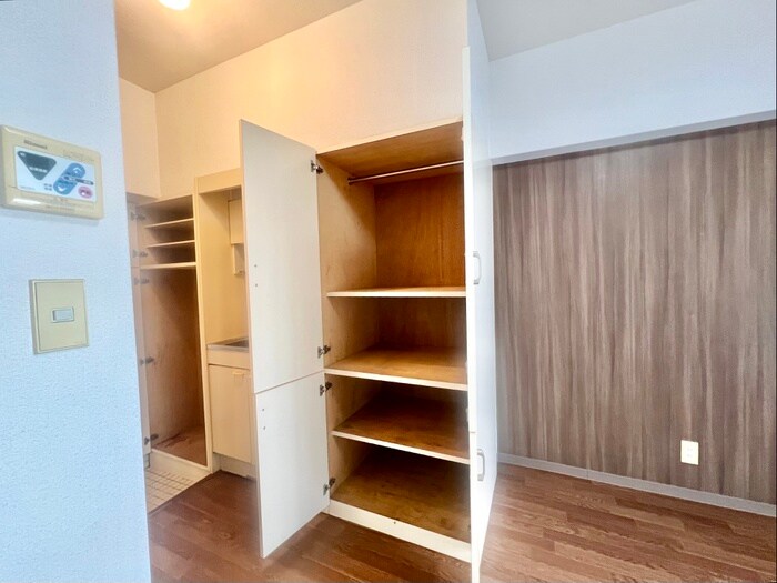 物件内観写真9　(収納)