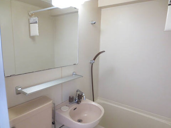 物件内観写真9　(洗面)