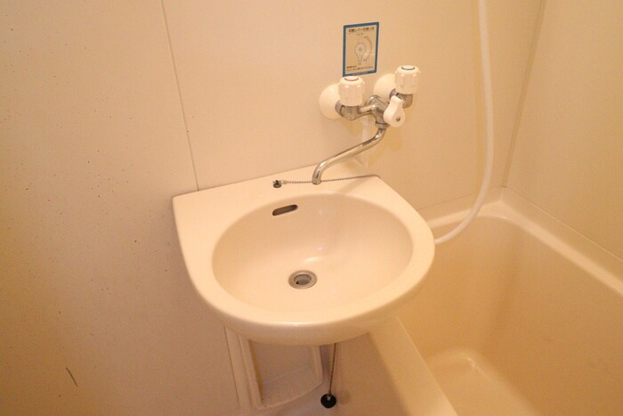 物件内観写真9　(洗面)