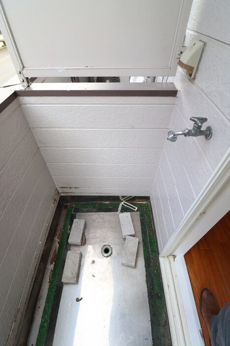 物件内観写真11　(洗濯機置場)