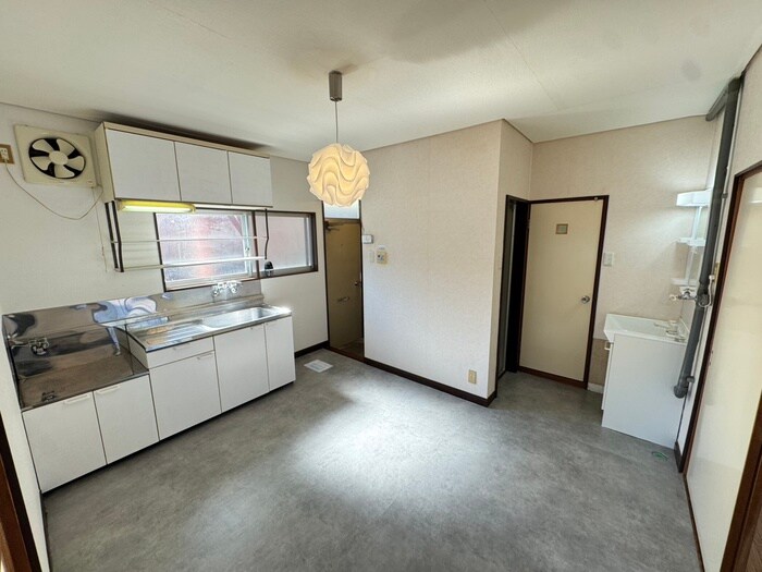 物件内観写真3　(居室)