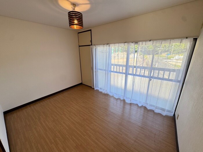 物件内観写真4　(居室)