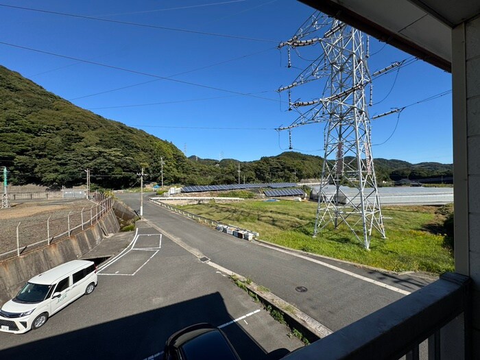 物件内観写真13　(室内からの展望)