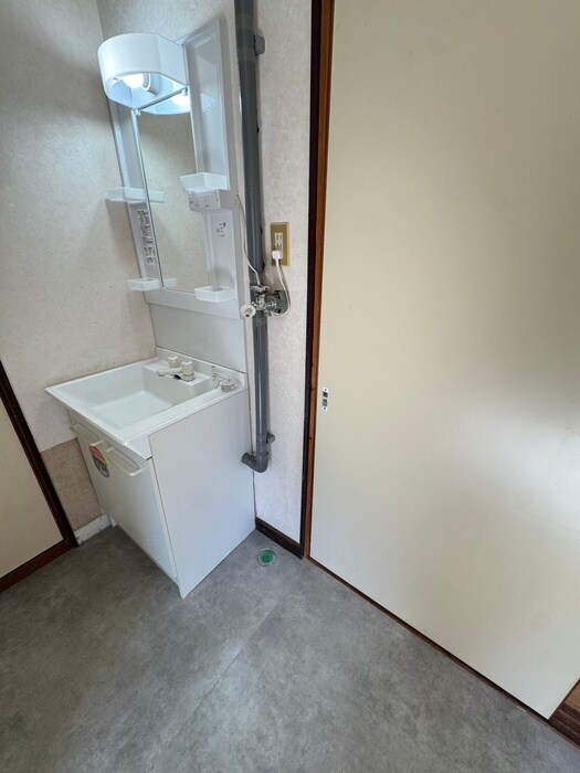 物件内観写真15　(洗濯機置場)