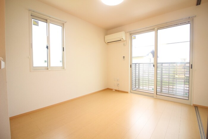 物件内観写真6　(居室)