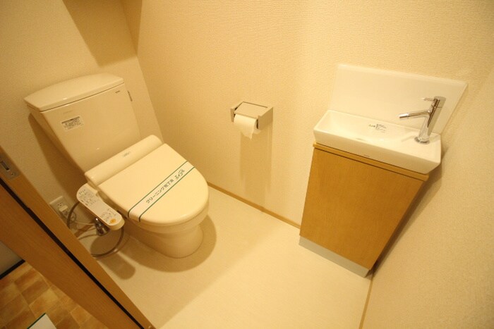 物件内観写真12　(トイレ)