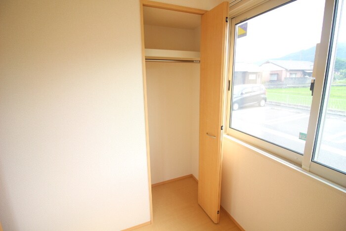 物件内観写真18　(収納)