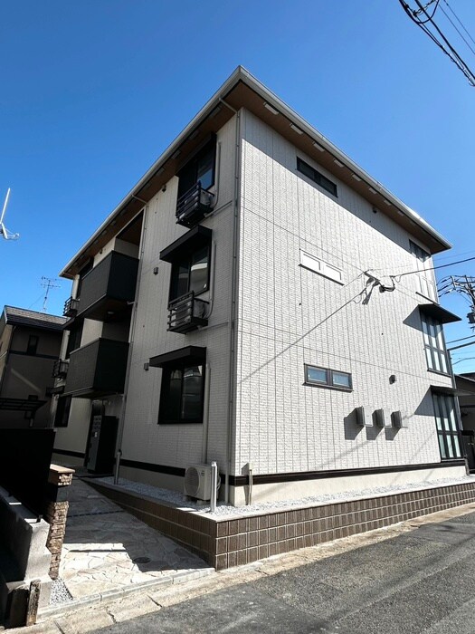 物件外観写真2　(外観写真)