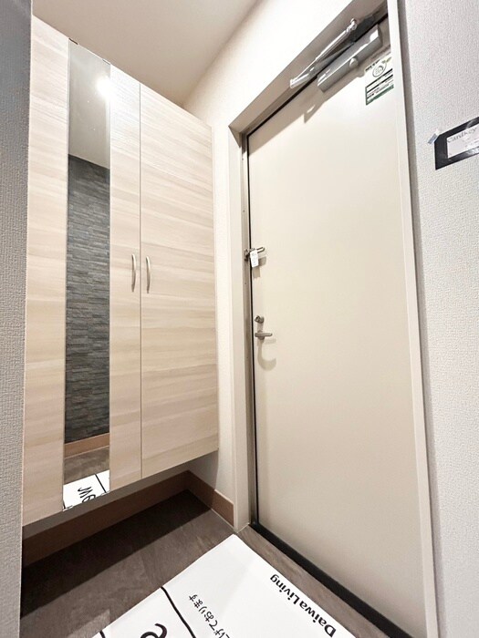 物件内観写真7　(玄関)