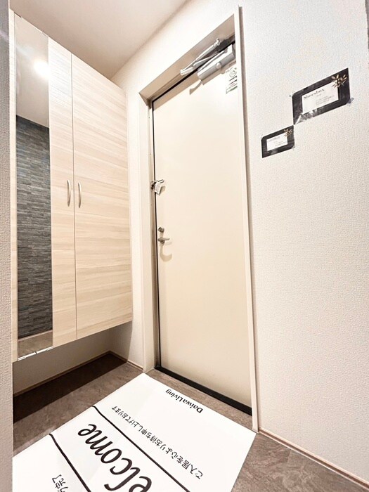 物件内観写真7　(玄関)