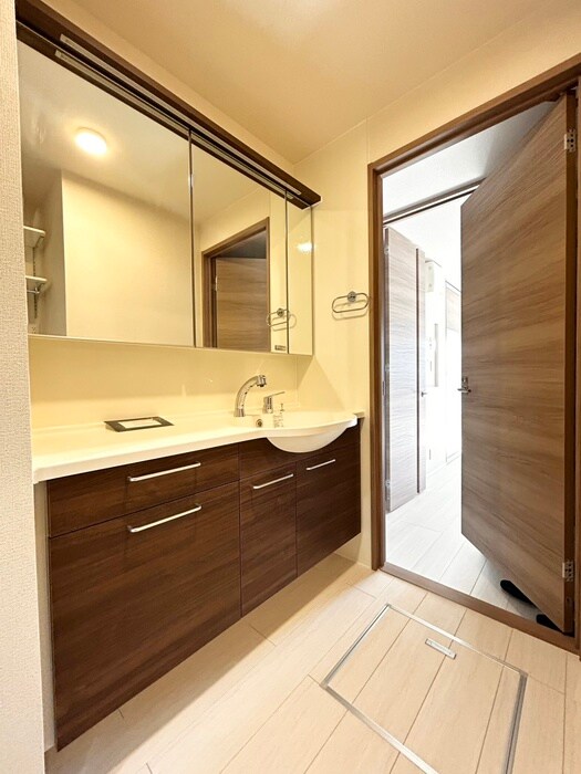 物件内観写真9　(洗面)