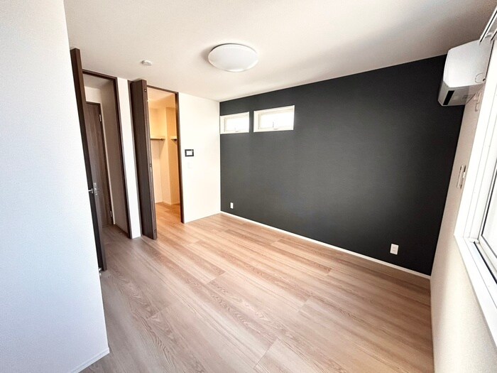 物件内観写真19　(居室)