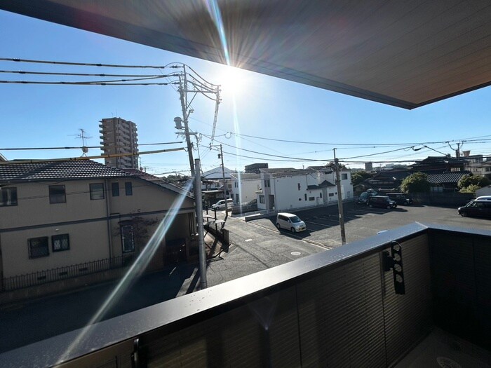 物件内観写真22　(室内からの展望)