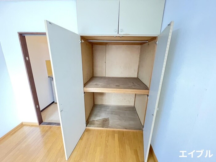 物件内観写真10　(収納)