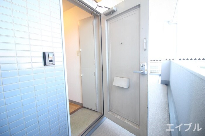 物件内観写真15　(玄関)