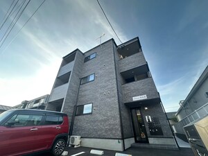 Ｅｌｌｉｎａ貴船Ⅲ外観写真