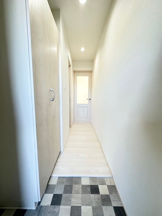 物件内観写真11　(玄関)