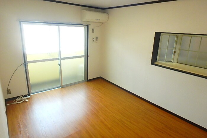 物件内観写真5　(居室)