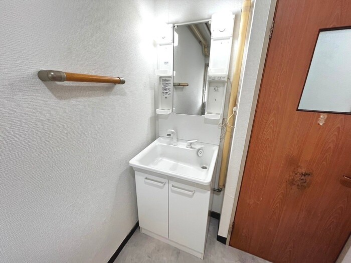 物件内観写真10　(洗面)