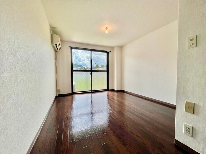 物件内観写真5　(居室)