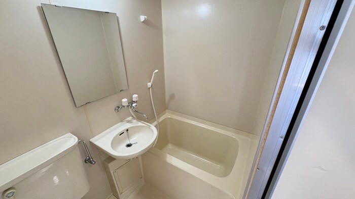 物件内観写真9　(洗面)