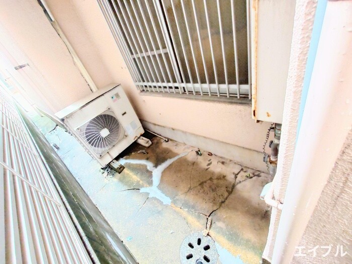 物件内観写真17　(洗濯機置場)