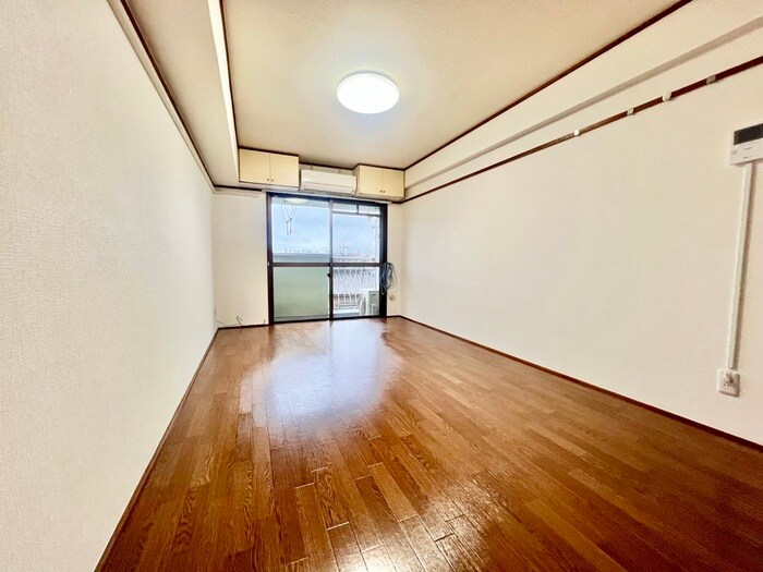 物件内観写真6　(居室)