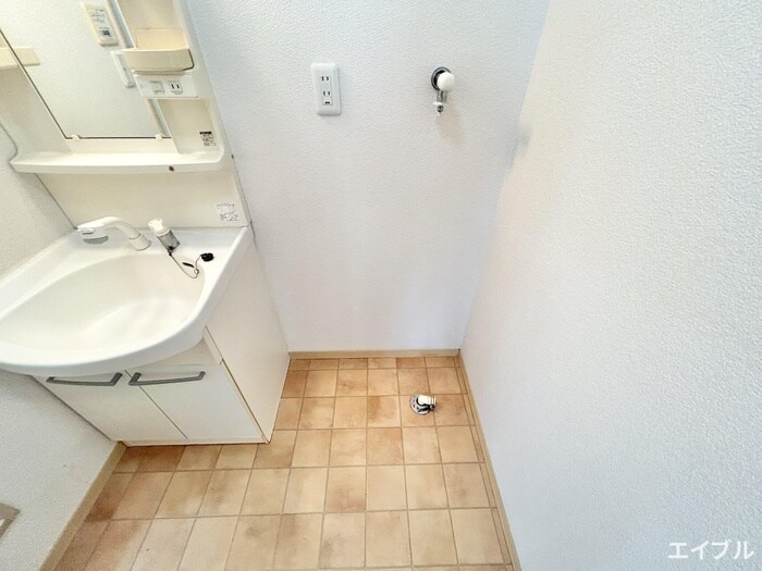 物件内観写真21　(洗濯機置場)