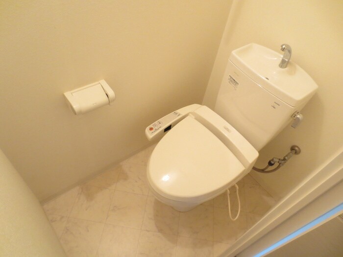 物件内観写真14　(トイレ)