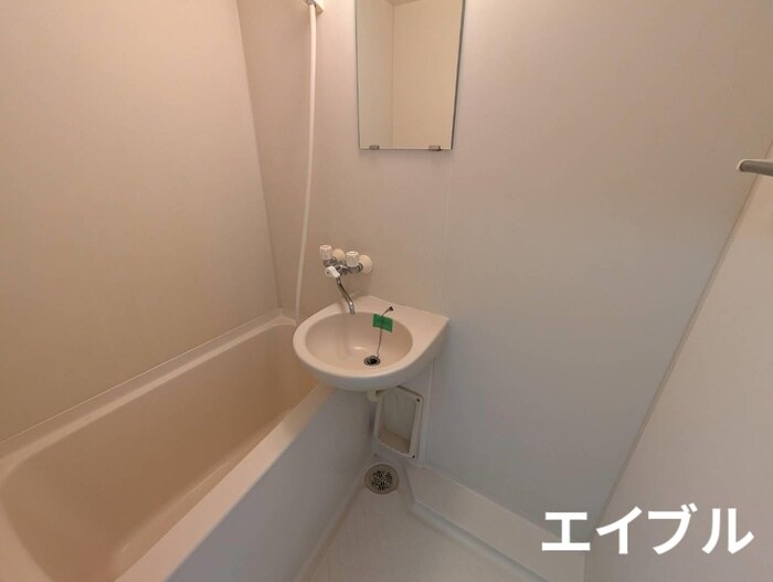 物件内観写真9　(バス／シャワールーム等)