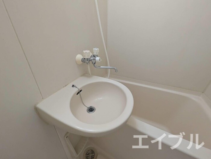 物件内観写真10　(洗面)