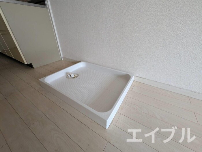 物件内観写真13　(洗濯機置場)