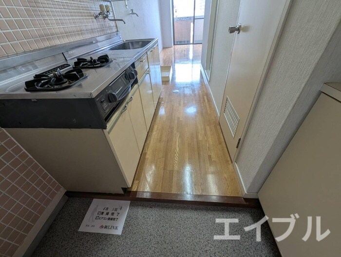 物件内観写真16　(玄関)