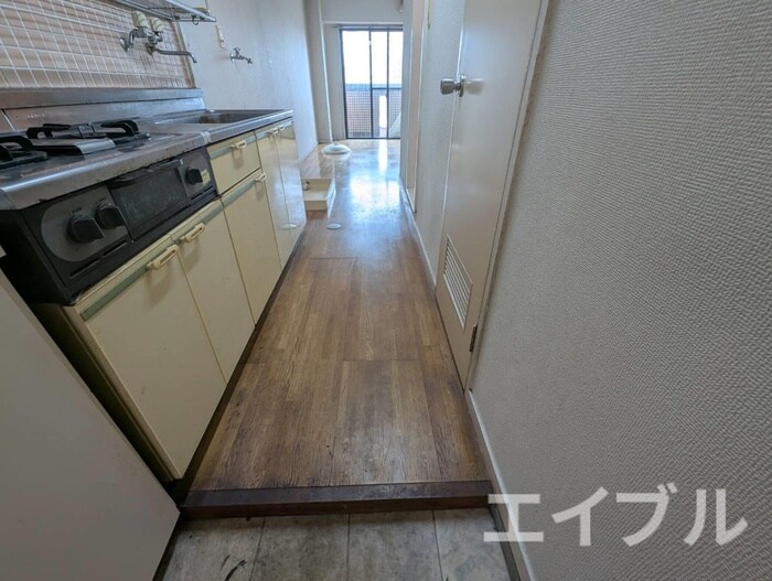 物件内観写真16　(玄関)