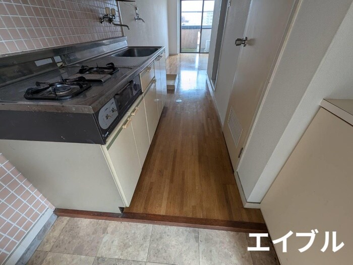 物件内観写真16　(玄関)