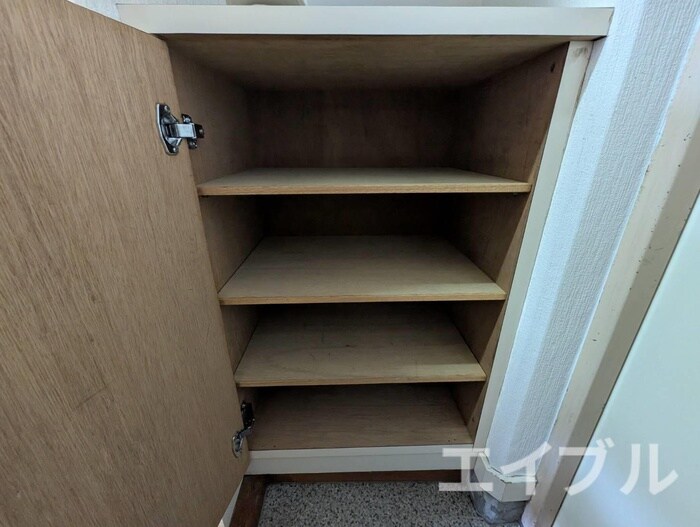 物件内観写真17　(靴箱)