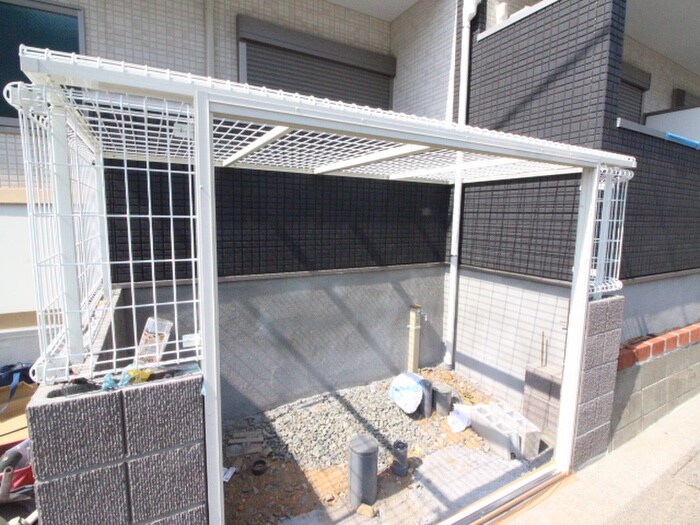 物件外観写真4　(建物設備)