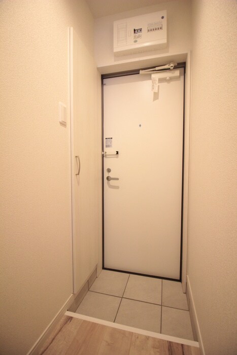 物件内観写真17　(玄関)