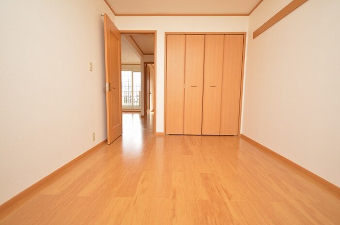 物件内観写真6　(居室)