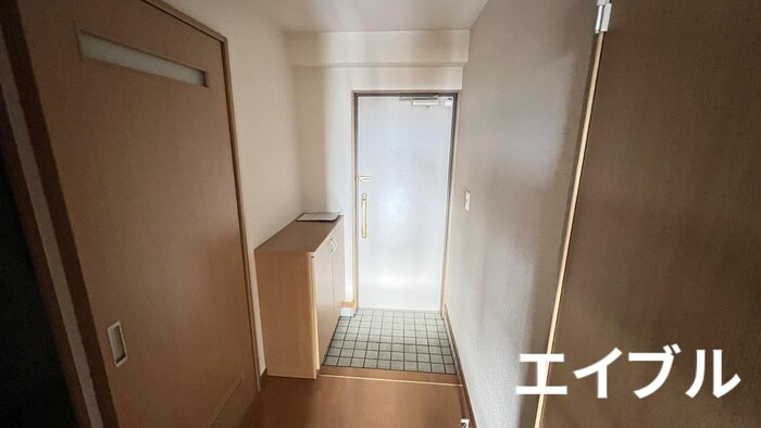 物件内観写真14　(玄関)