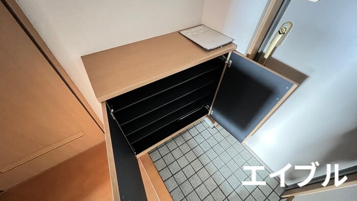 物件内観写真18　(靴箱)