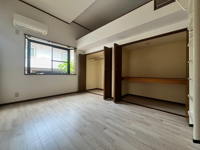 物件内観写真8　(居室)