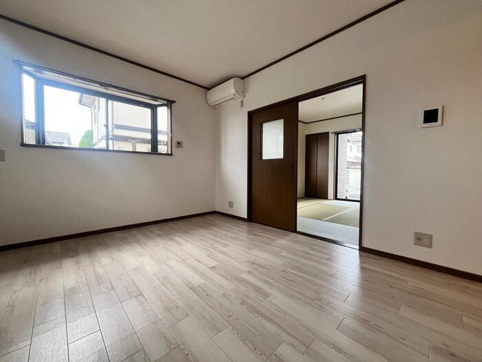 物件内観写真9　(居室)