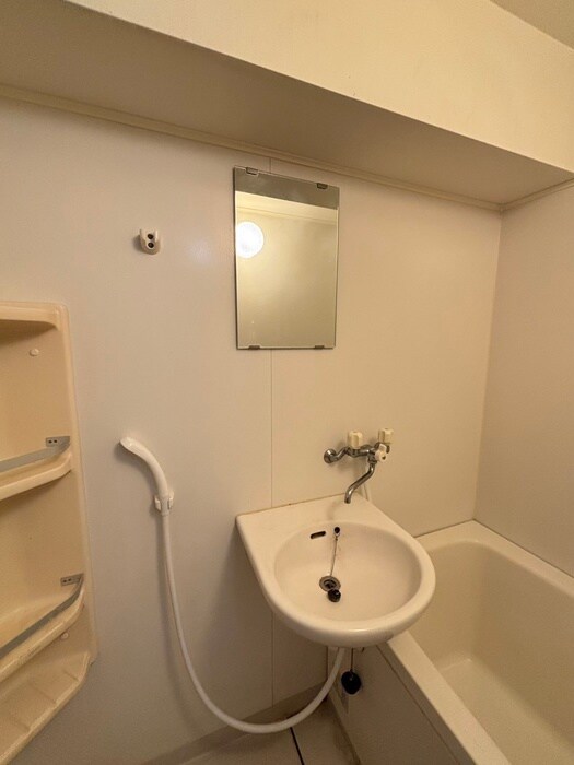 物件内観写真12　(洗面)