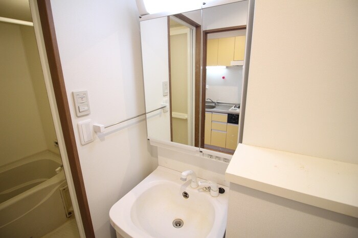 物件内観写真10　(洗面)